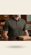 Performance Polo in Moisture-Wicking Piqué